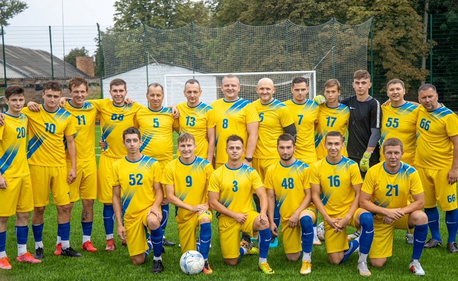 у придніпровському нікопольського району відкрили новий стадіон - зображення 10